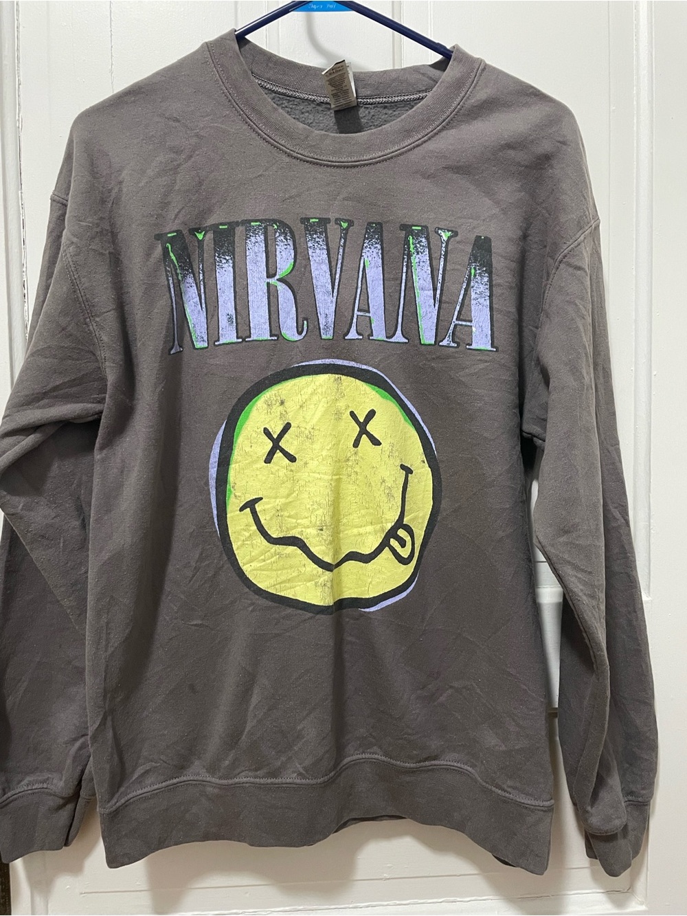 Nirvana Gray Smiley Face Graphic Crewneck Sweatshirt Medium